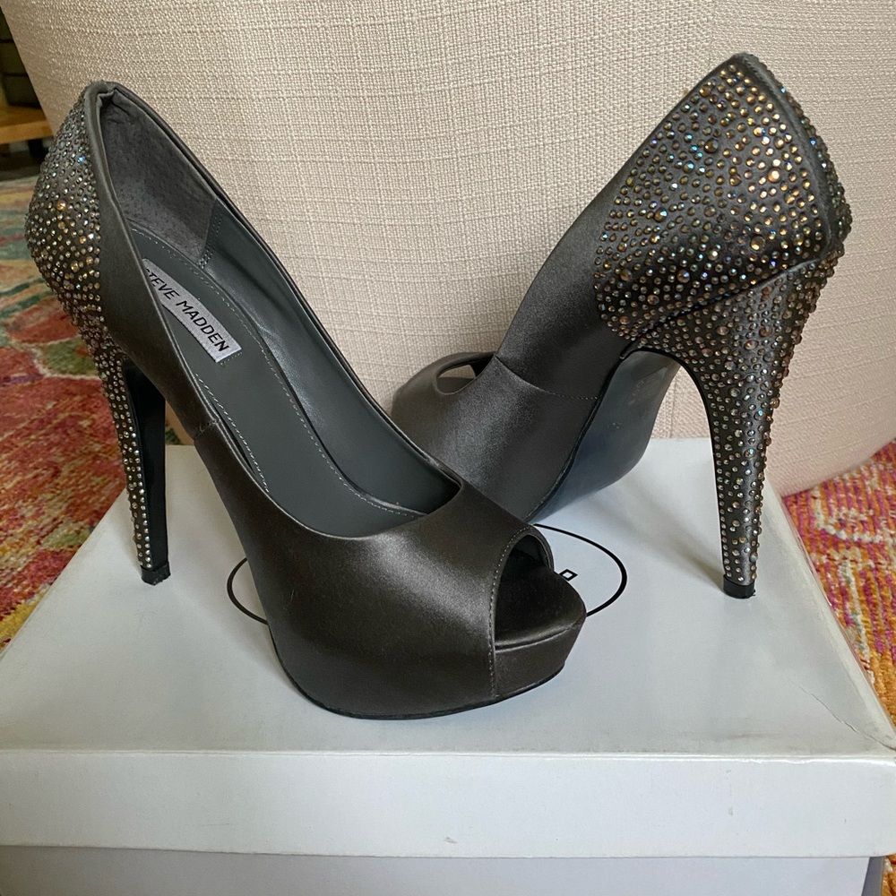 Steve Madden Platform heels